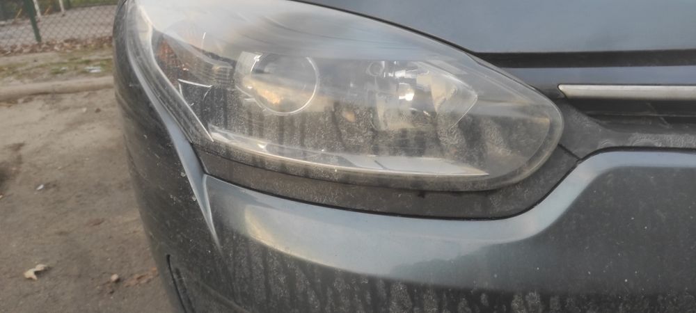 Рено Меган фары под реставрацию зеркальный элемент линзы  корректоры..