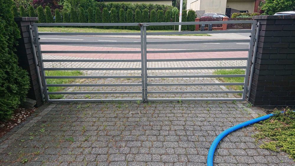 Sprzedam - używana brama 2-skrzydłowa stalowa