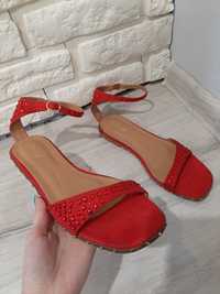 Czerwone sandałki damskie Vices rozmiar 38