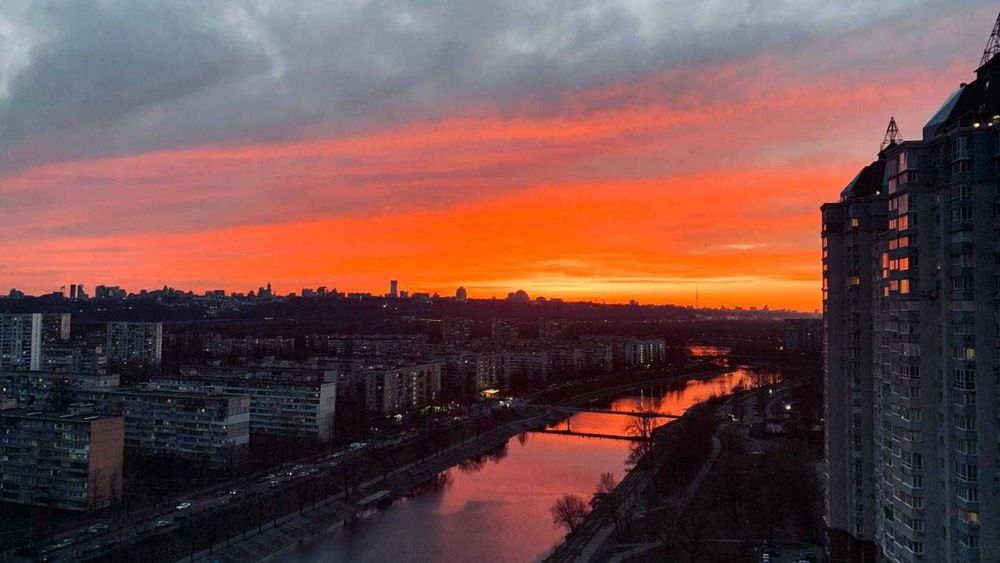 Продаж 4-к квартири  вул. Євгенія Сверстюка, 52-В Дніпровський район