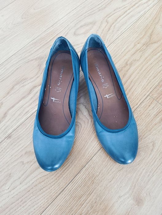 Tamaris czółenka na koturnie r 37