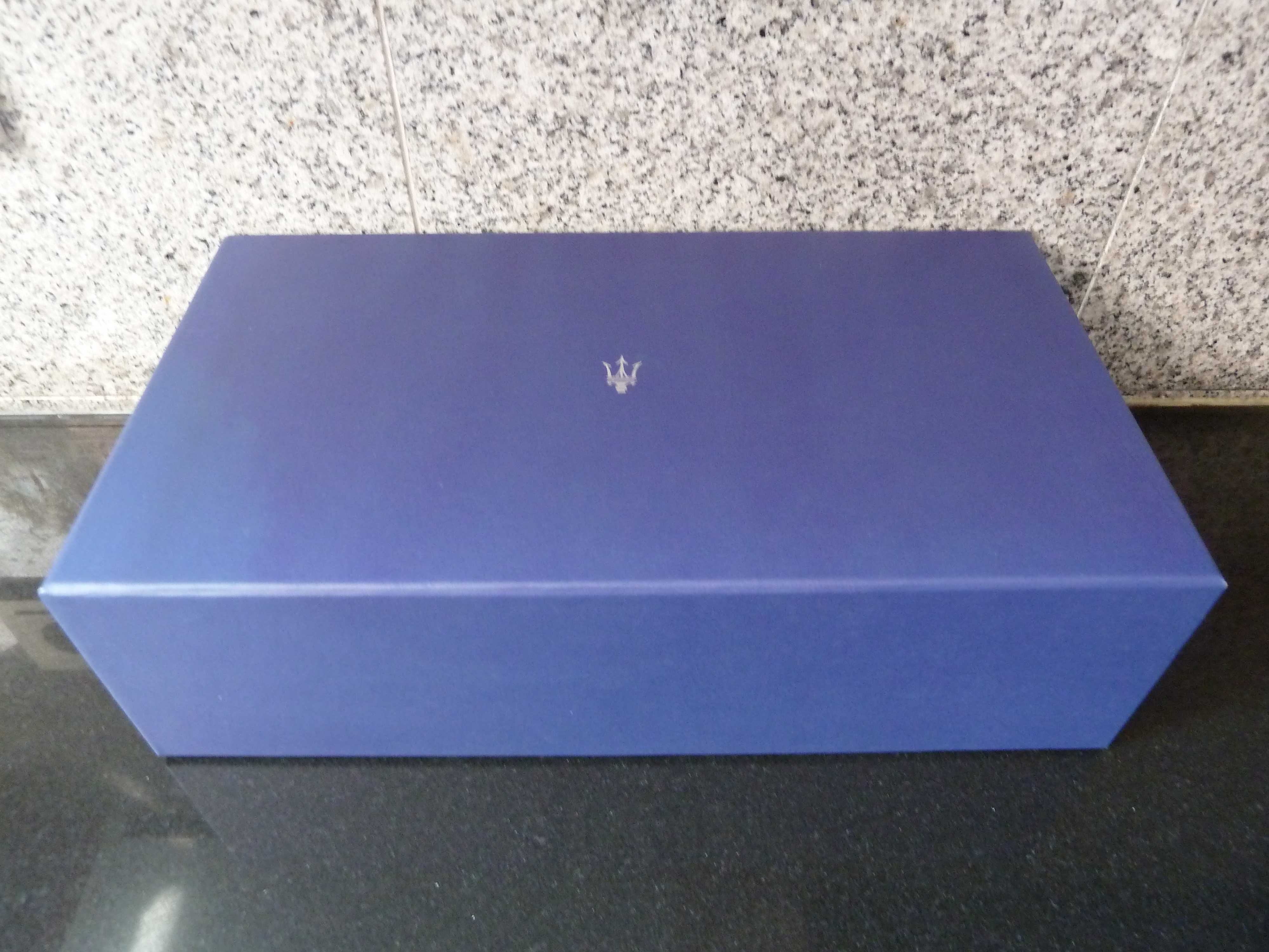 1:18 BBR, Maserati MC 12, GT FIA 2007, Minichamps, AutoArt