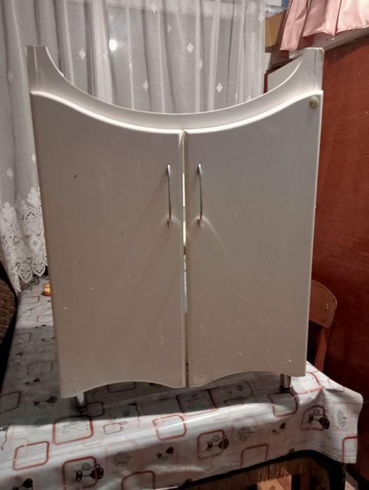 Тумба під умивальник