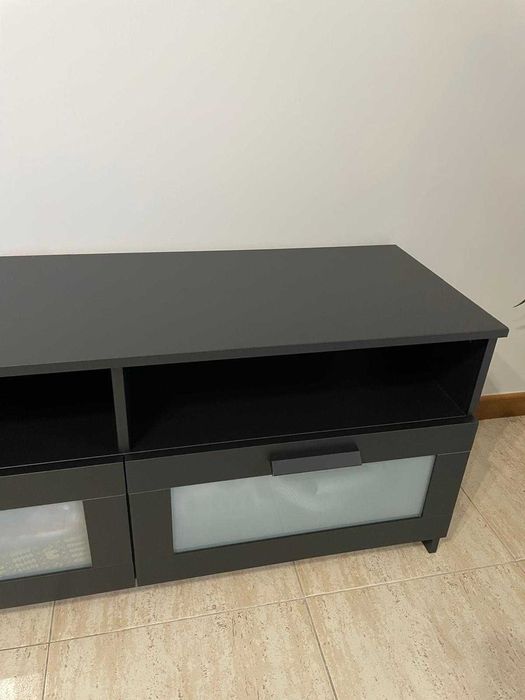 Móvel de TV com 2 gavetas