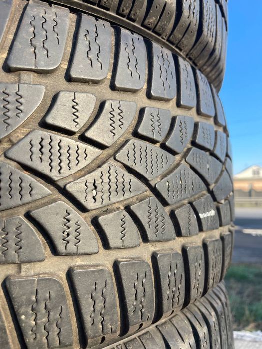 Шини 205/50/17 бу Dunlop комплект, зимова резина R17;Склад шин R17