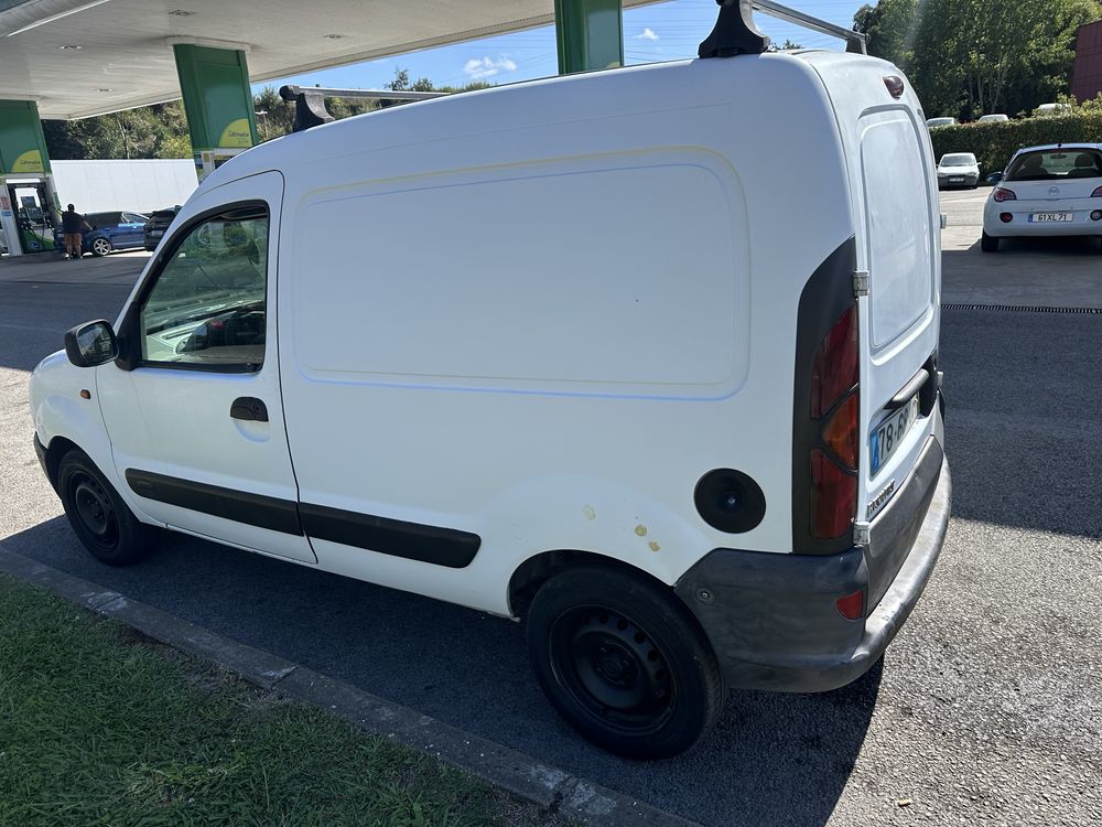 Kangoo 1.9 Gasoleo ano 2002