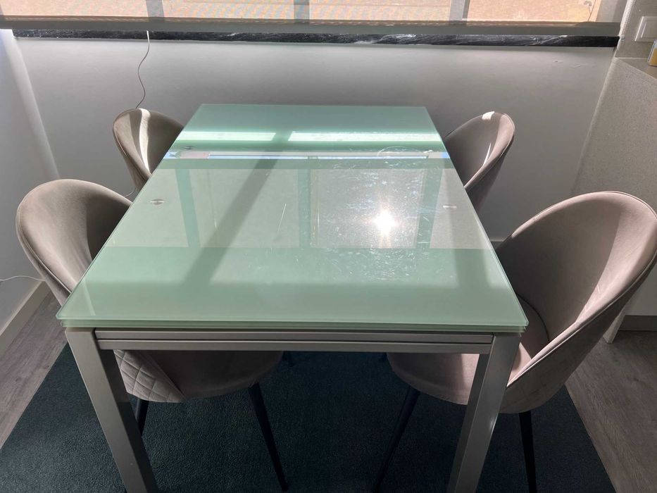 Mesa de cozinha extensível