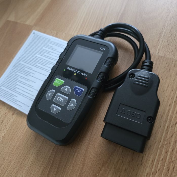 Tester diagnostyczny OBD - skaner błędów OBDII model  V119