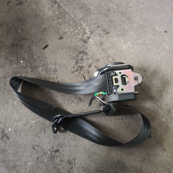 Audi TT 8N Pas Bezpieczeństwa Prawy