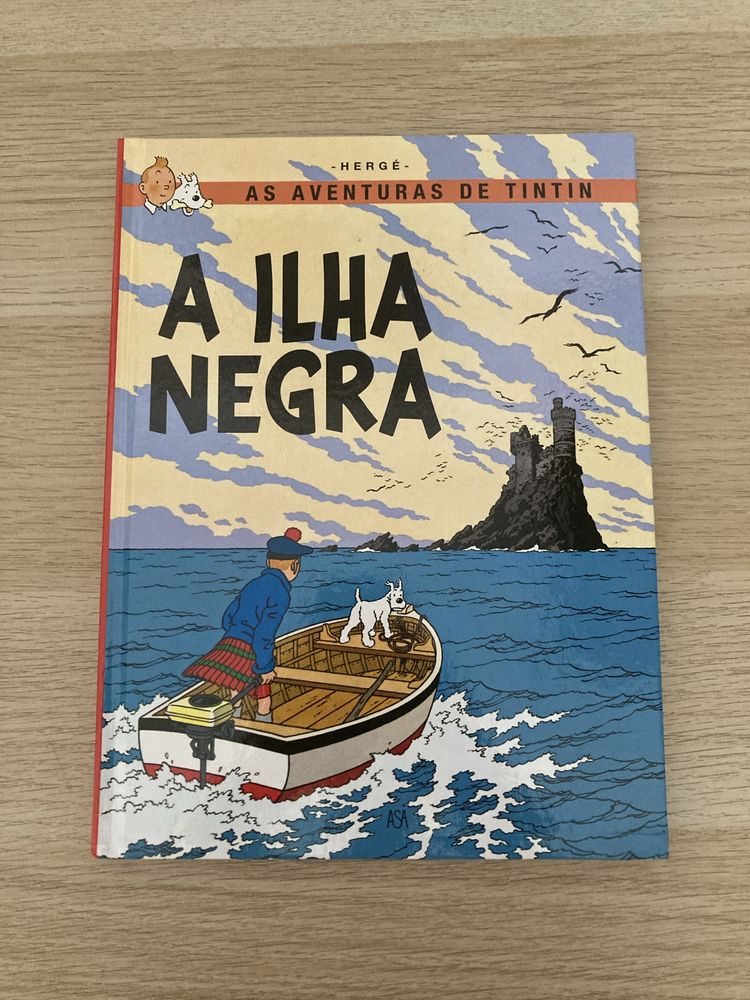 Livro - A ilha negra de As Aventuras de Tintin