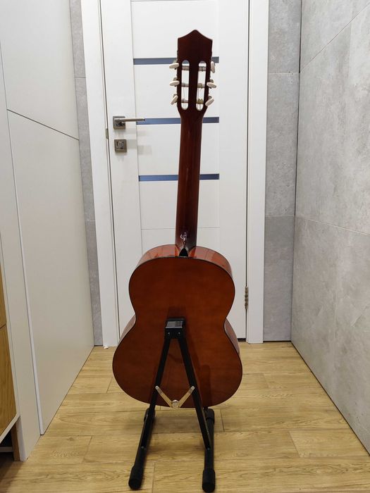 Гітара німецька стан хороший торг та обмін доречні