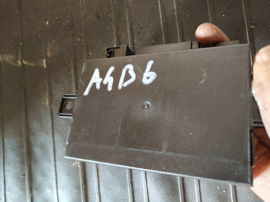 Moduł komfortu sterownik komputer audi A4 b6 b7 a6c6 a6c5