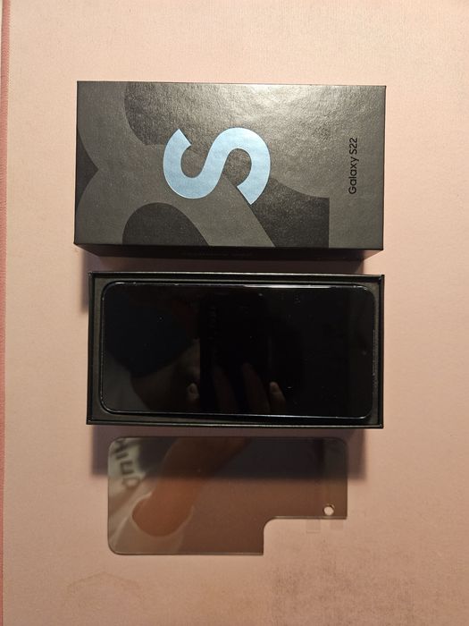Galaxy S22 8GB/256GB stan bardzo dobry