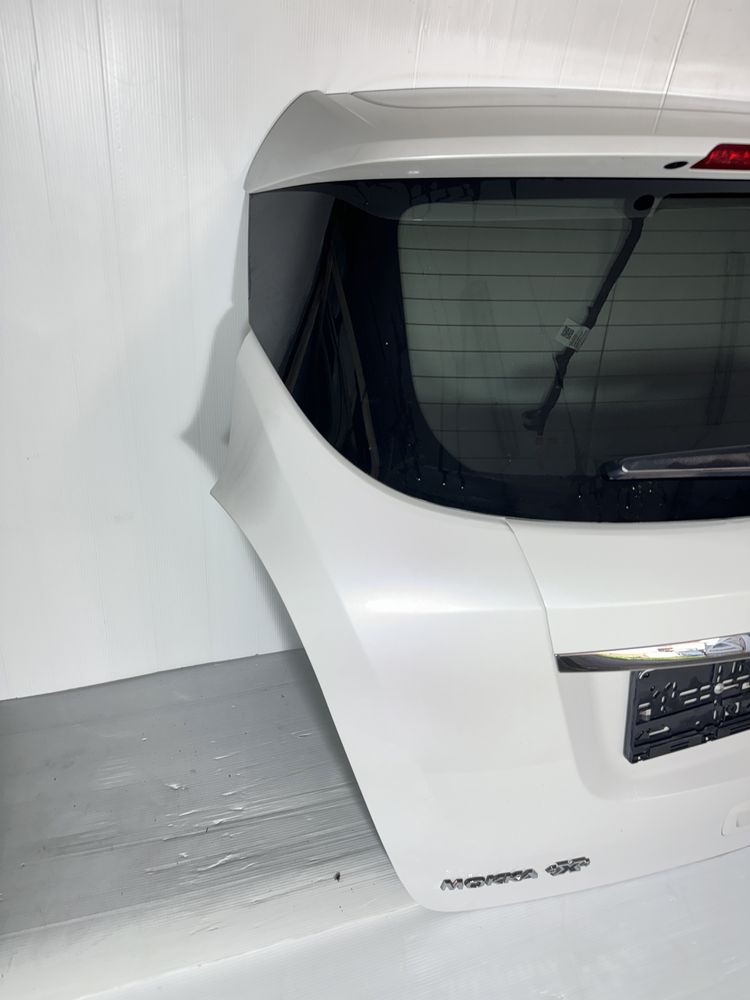 Opel Mokka x klapa bagaznika z40r perła