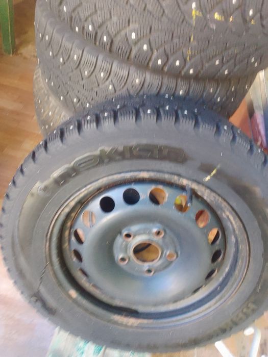 Комплект колес Nokian Hakkapeliita 195 65 R15