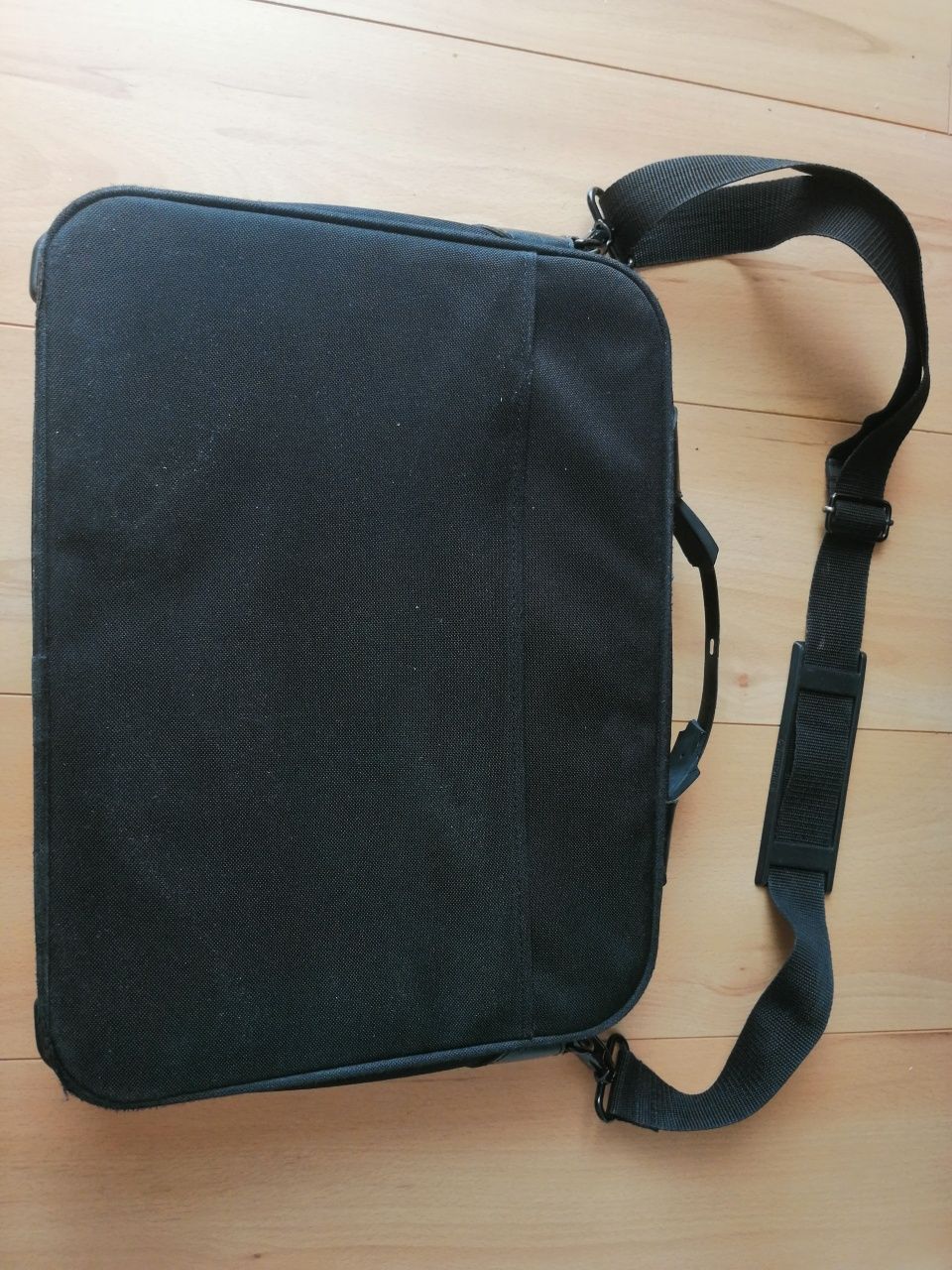 Torba na laptopa sztywna Samsonite