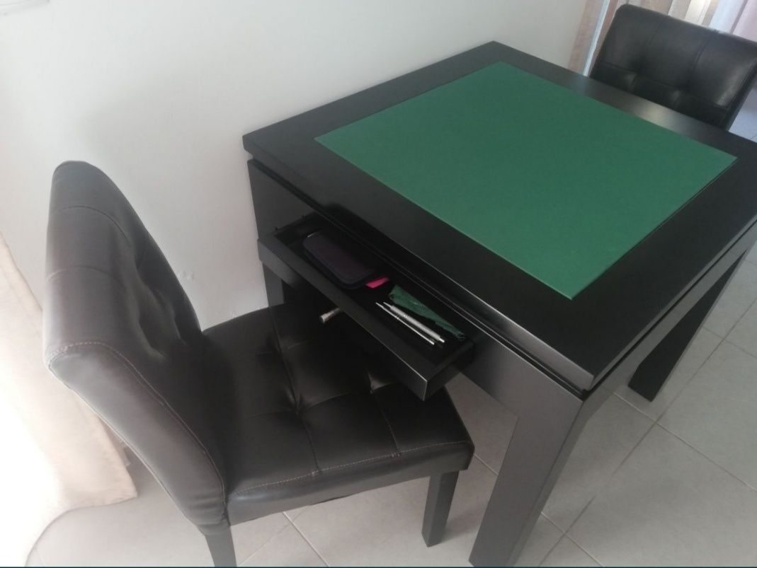 Vendo mesa de jogo