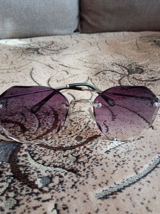 Продам цікаві очки.