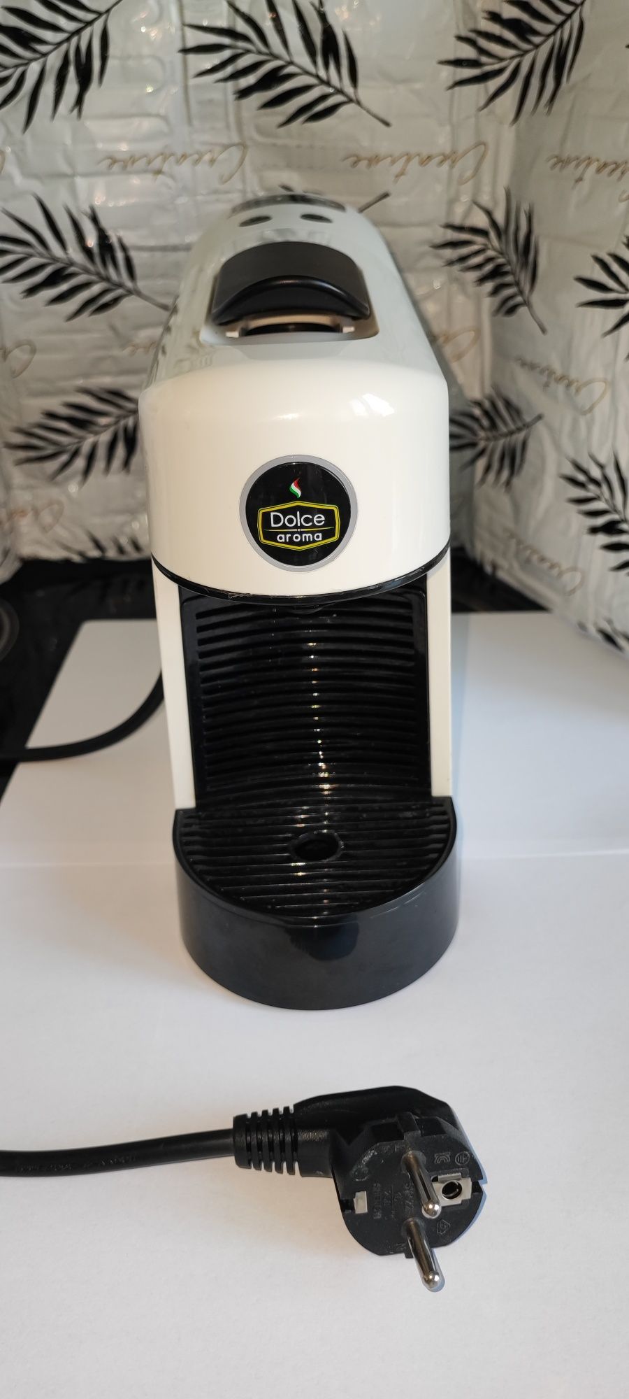 Кавоварка капсульна Dolce Aroma Pinta White