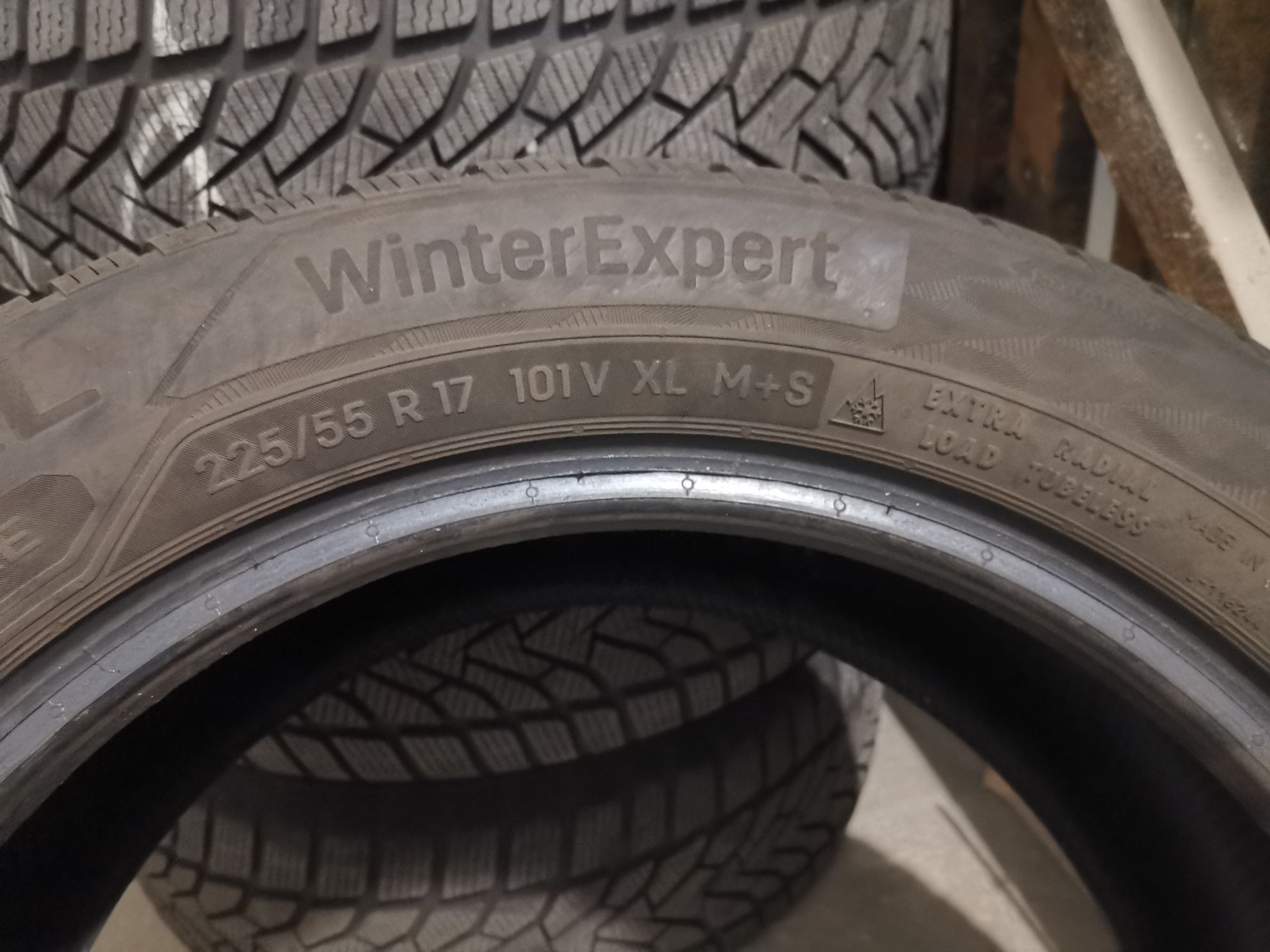 Opony zimowe Uniroyal 225/55/R17