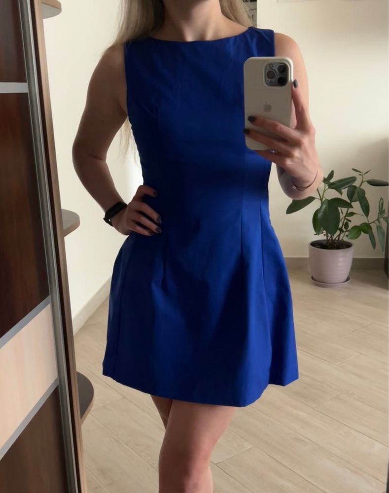 Синя сукня, плаття синє