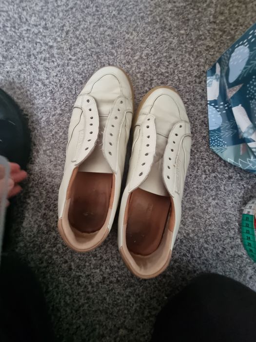 buty jasne 39 ;)