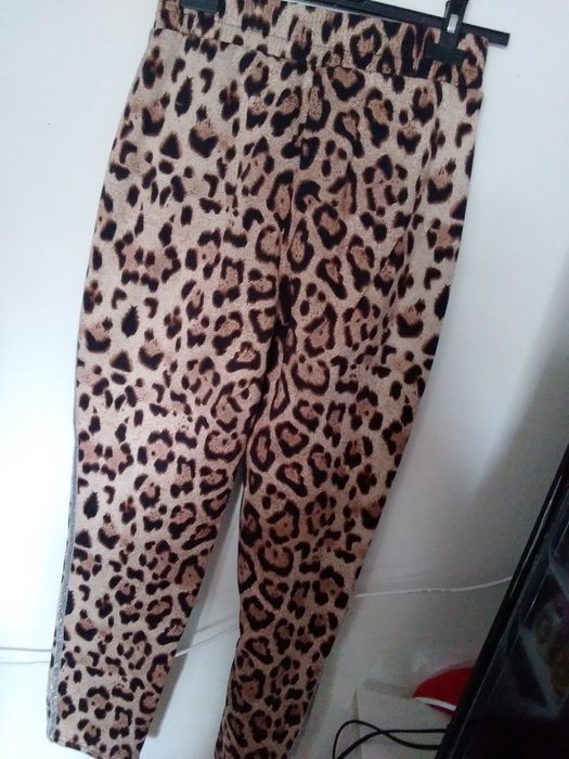 Calças joggers padrão animal tam. S/M (cintura elástica 60/70cm)