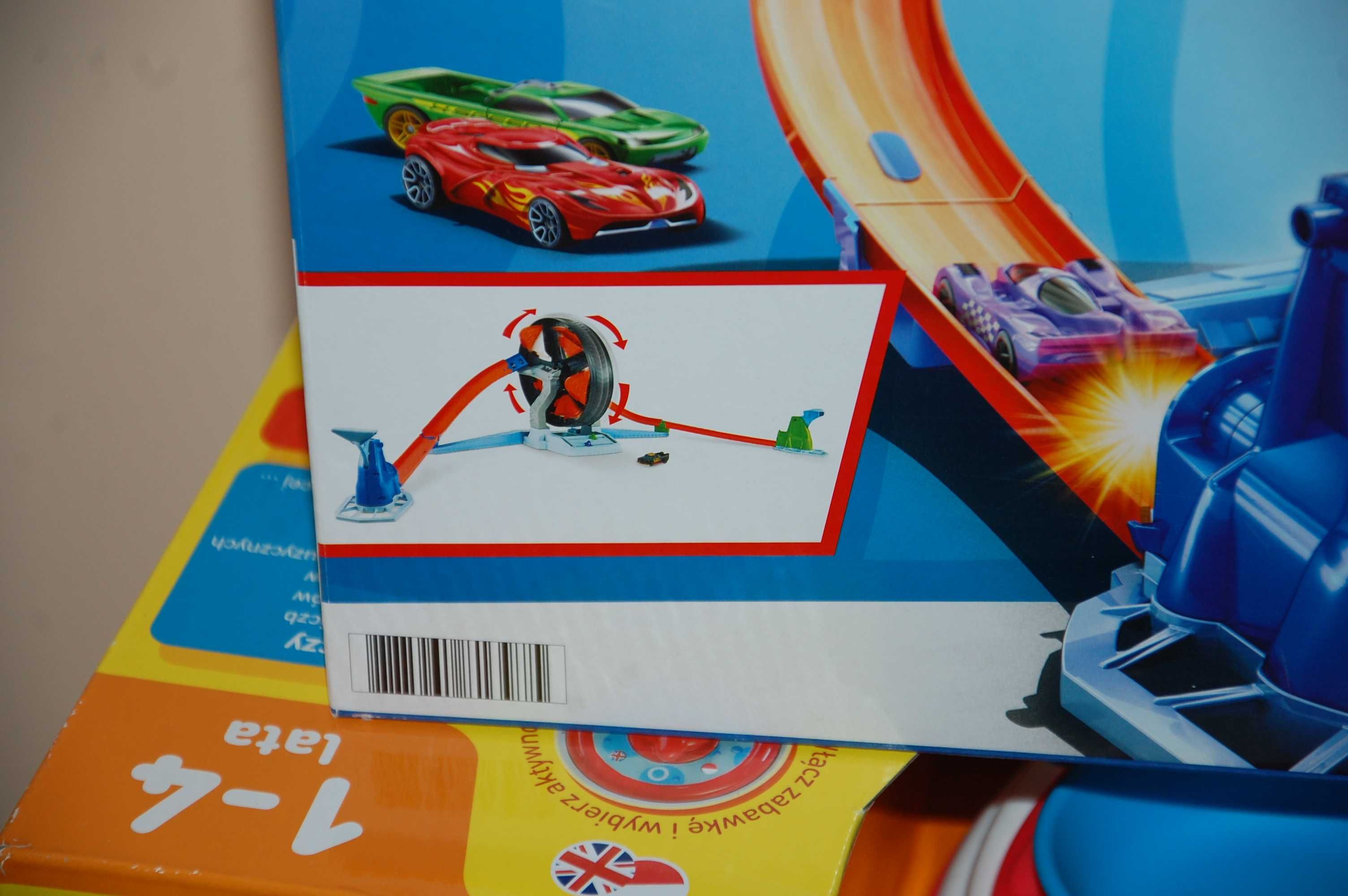 nowy duzy tor HOT WHEELS  + samochod