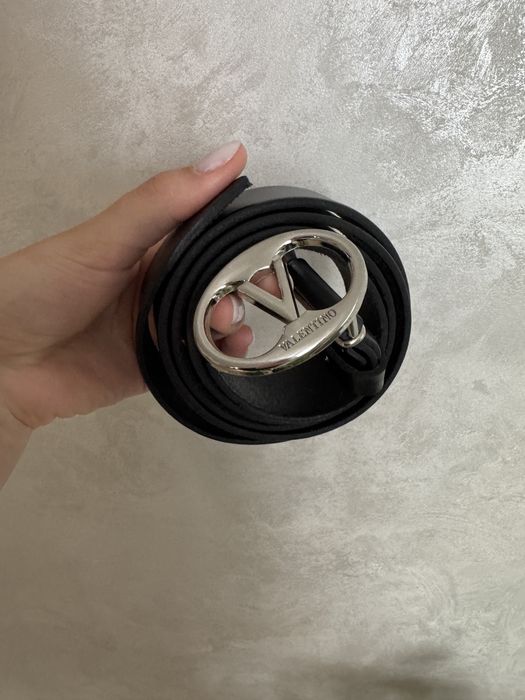 Продам  жіночий ремень Valentino