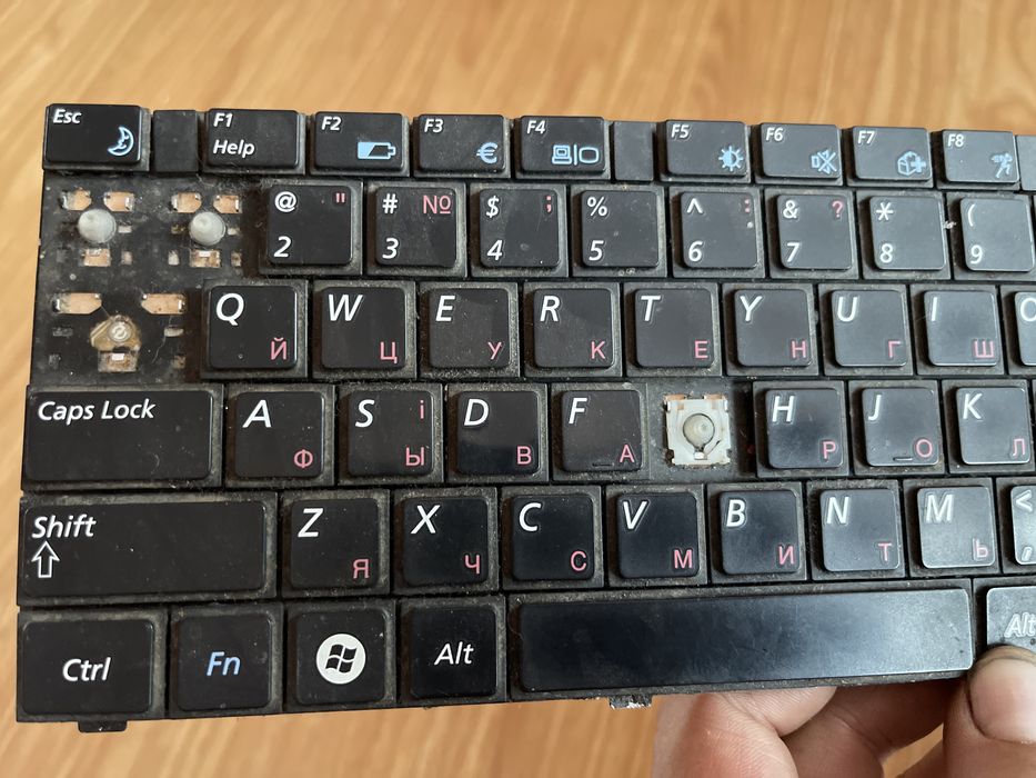 Клавиатура samsung R538 поклавишно не рабочая оригинал