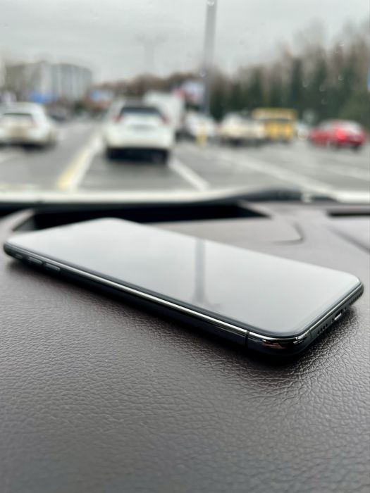 IPhone XS Max (256 Gb). Space Gray
