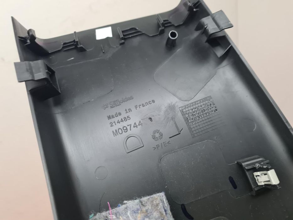 Forras de pilar B direito RENAULT Kangoo III