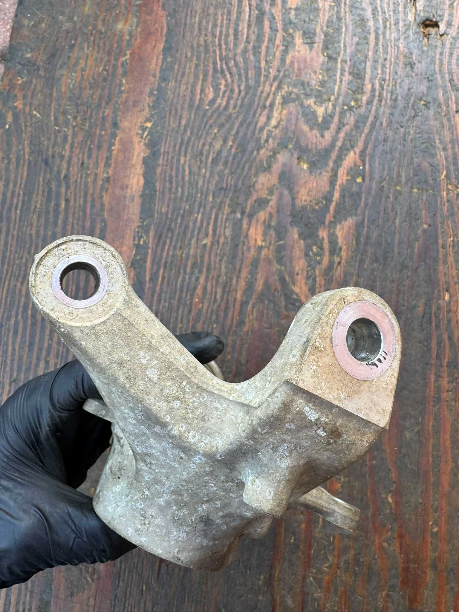 prawy przod przednia zwrotnica kola zawies yamaha yfm 700 grizzly 7-10