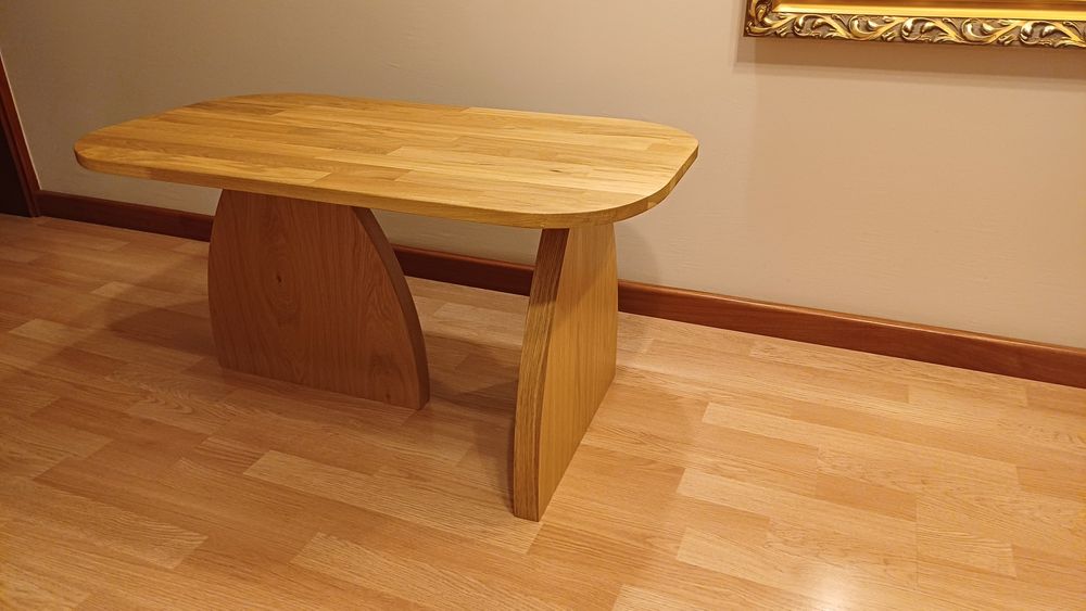 Stolik kawowy owalny