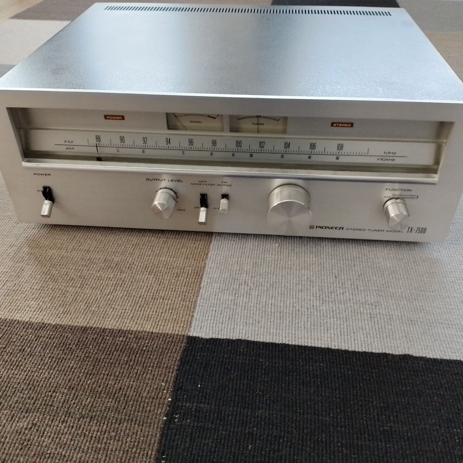 Tuner analogowy vintage Pioneer TX-7500