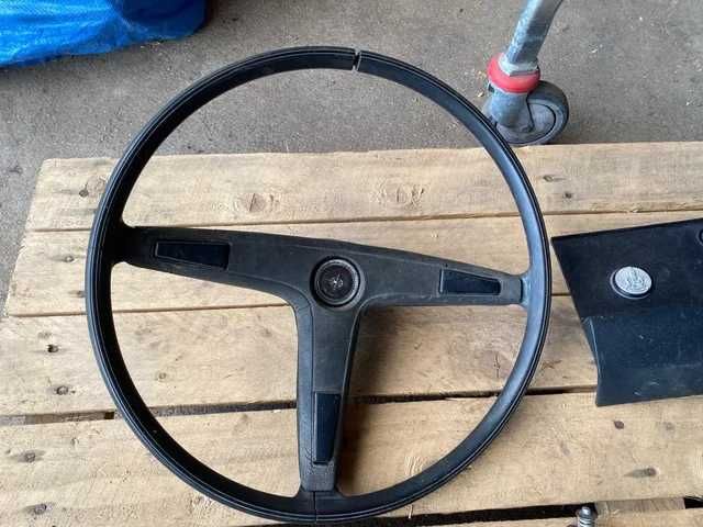 Peças Toyota Corona RT84, volante, porta luvas, cinzeiro etc…|USADO