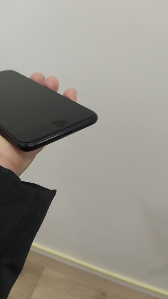 iPhone 7 plus неверлок 32гб