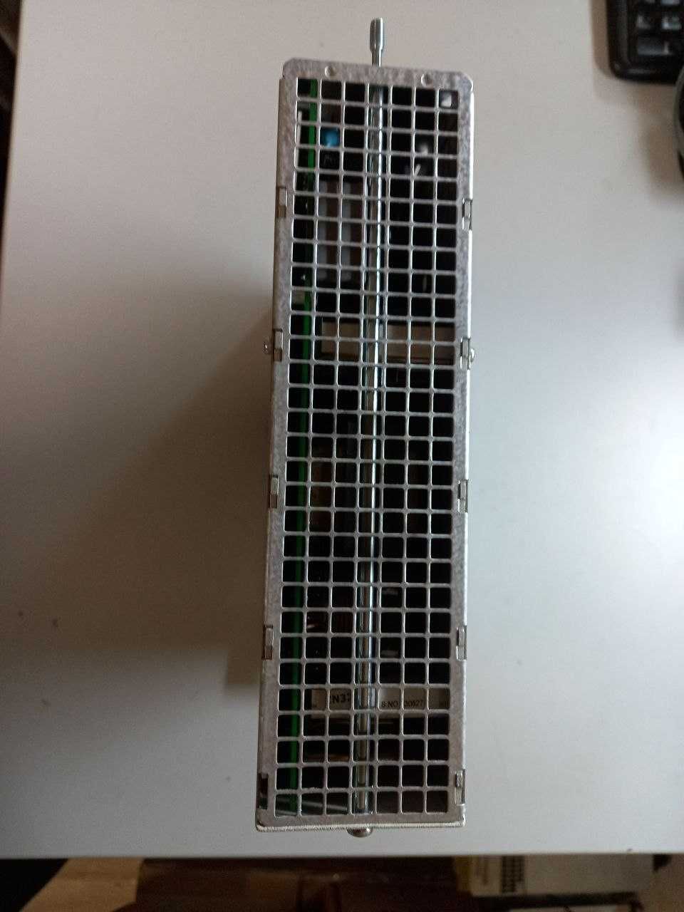 Блок живлення з регулюванням напруги 47-59В 25А Power One 1300W 48В
