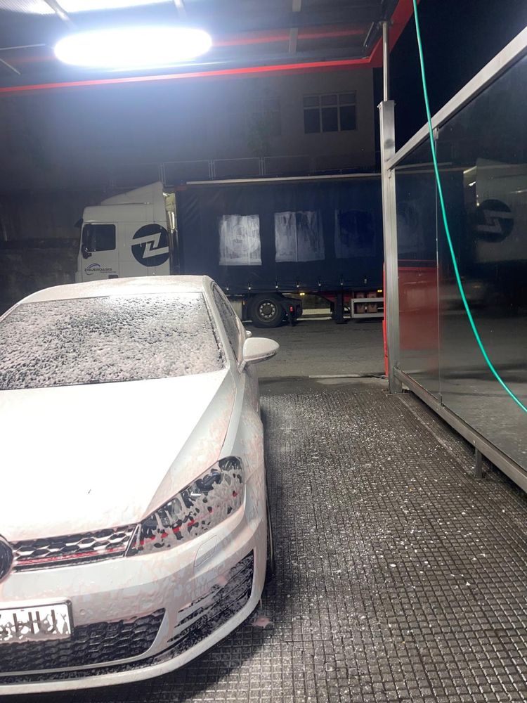 Volksagen golf GTI 7