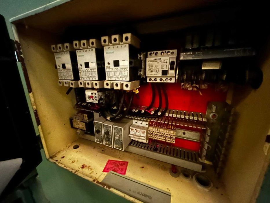 Máquinas para Serração (Descascadeira , Cahrriot , PT400 kva)