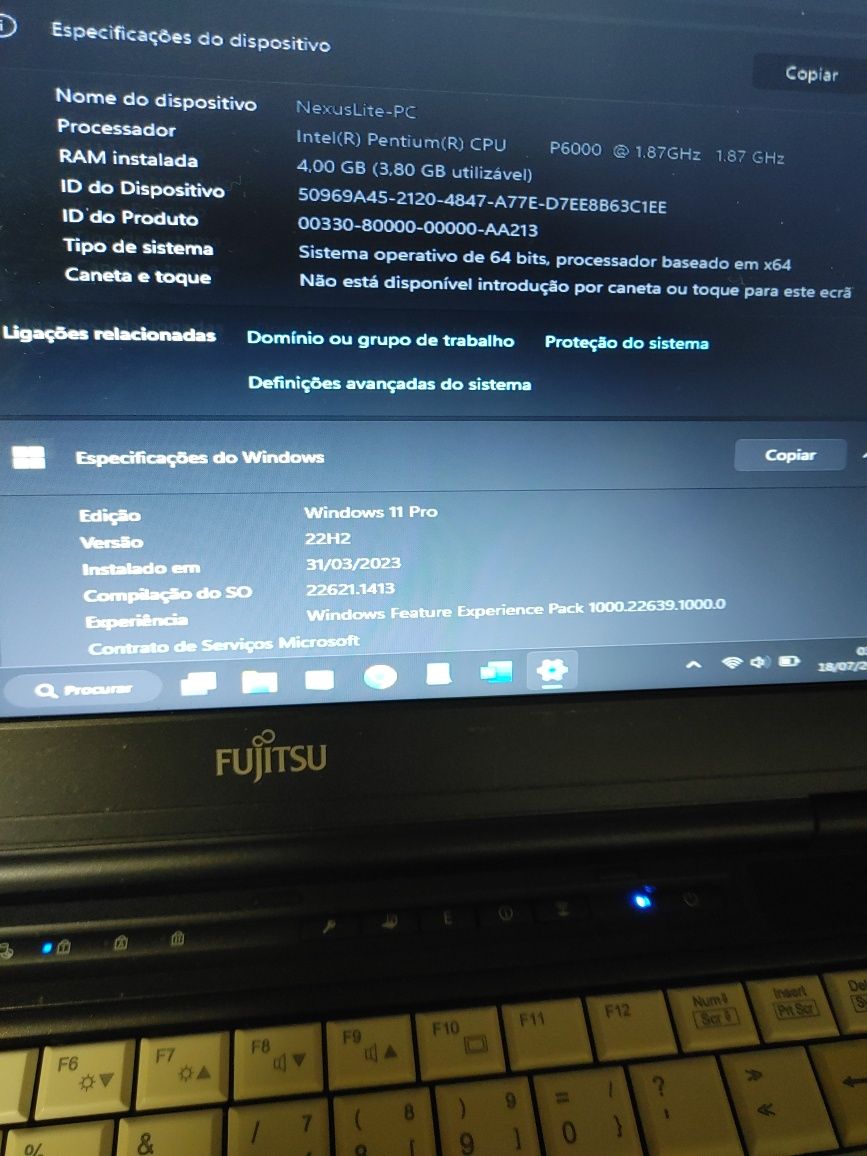 Portátil com Windows 11 e Office 2019
