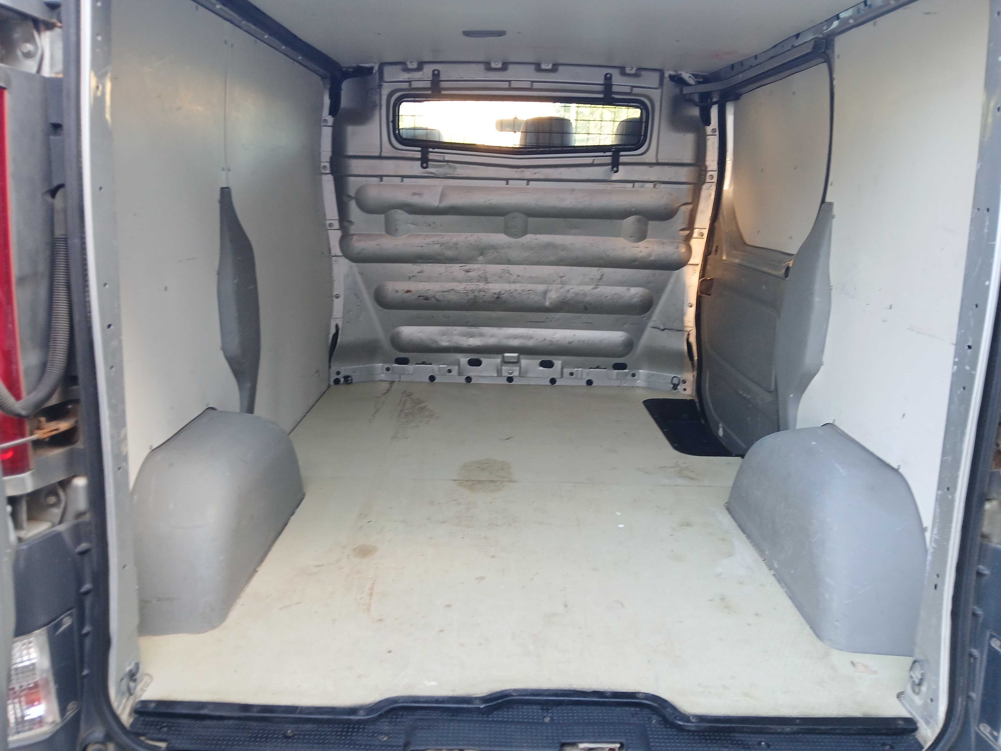 OPEL VIVARO == 2,0 DCI == 115 KM ==
