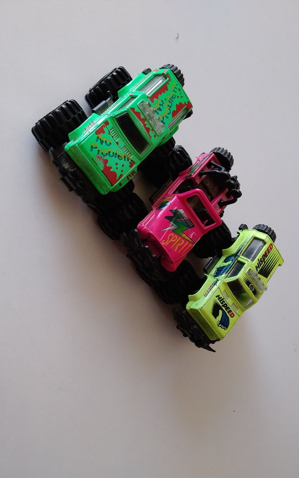 Brinquedos: Lote 3 carrinhos/jipes Hispeed, No Problem & Spirit