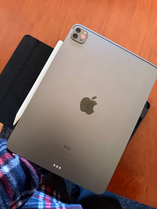 iPad Pro m2 256gb, aceito troca por MacBook