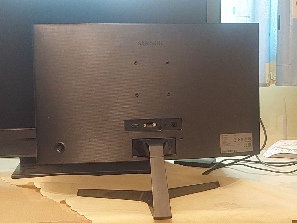 Monitor Samsung CF396