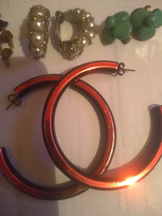 Серги, клипсы очень красивые