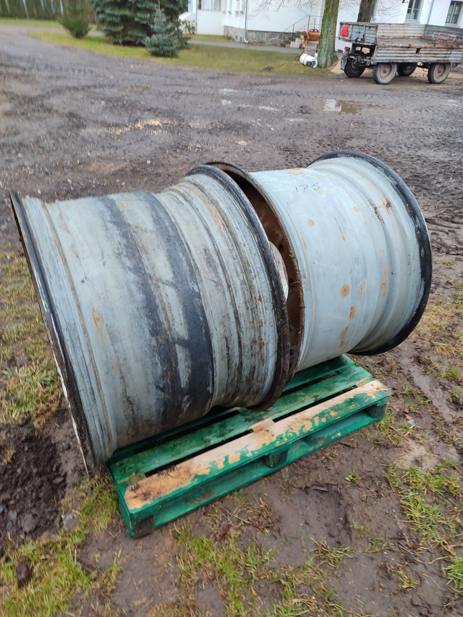 Felga do case 7100/7200 23*R34