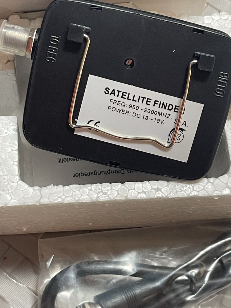Satellite finder