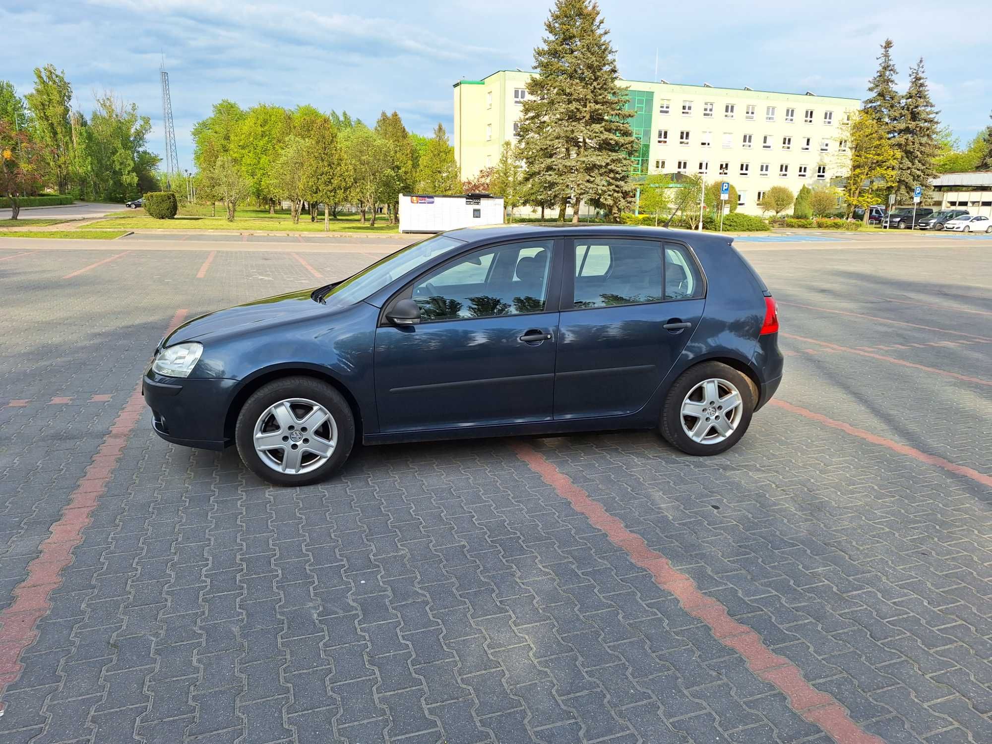 Volkswagen Golf V 1.4 MPI