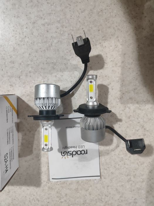 Лампочки на авто H4